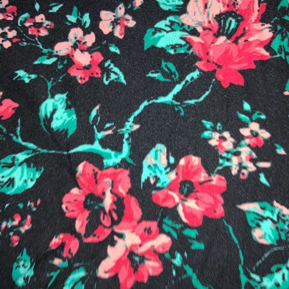 NIP LuLaRoe Tall and Curvy Super Soft Leggings - Picture 3 of 3